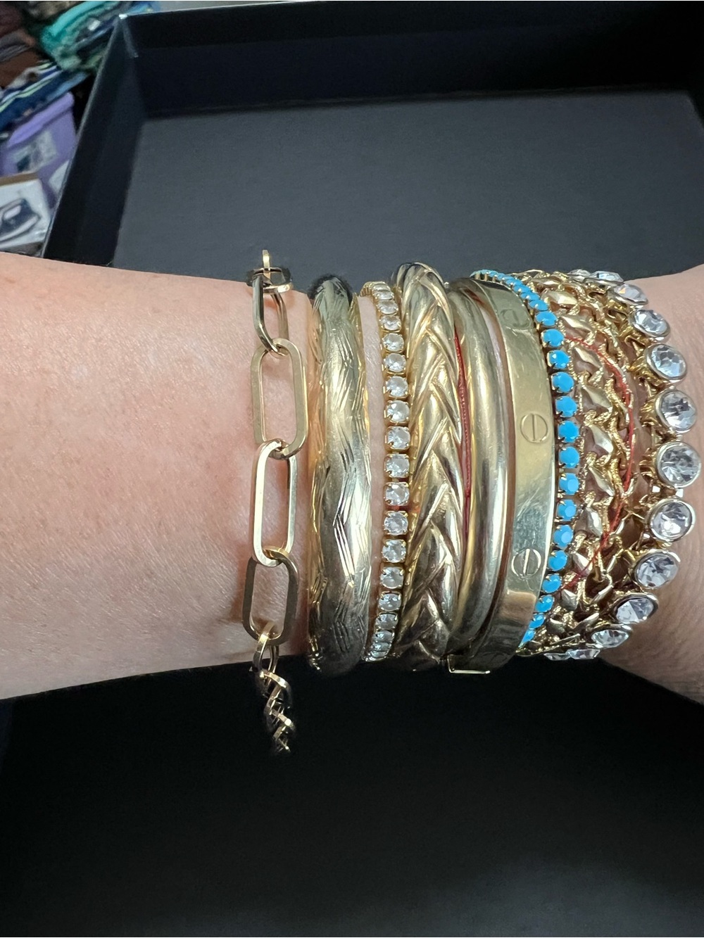 14k yellow gold bracelet clip design